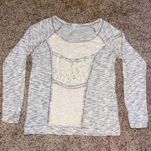 long sleeve knit shirt